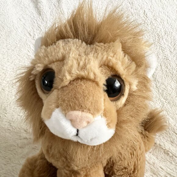 Fiesta Big Eye Sitting Lion 9” Plush Cat Stuffed Animal Toy - Picture 2 of 6